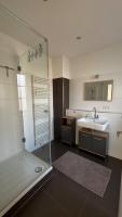 Reinkommen und sich Zuhause fühlen, 3 Zimmer, traumhafter Balkon - Ferienwohnung Stein