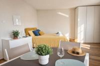 La Gialla Attico dAmore By Case al Lago - Chambres d’hôtes Padenghe sul Garda