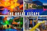Epic Themes PoolHot Tub Theater & Game Room - Bed and Breakfast Orlando