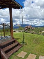 Chalé Bela Montanha Vista Pedra Azul Lareira e Charme - B&B Venda Nova do Imigrante