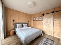 Three-Bedroom Apartment with Balcony