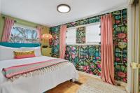 Baby Owl Lakehouse - Bed and Breakfast Canyon Lake