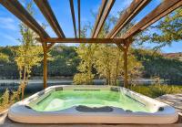 Lejos - B&B Wimberley