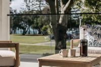 Clarkes Beach Elevated New Beachfront Retreat - Ferienwohnung Byron Bay