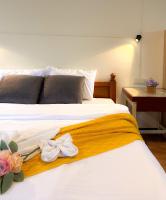 Santitham Work Studio Near Nimman Area - Ferienwohnung Chiang Mai