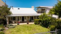 The Bali Cottage - Pet Friendly - Mountain Views & Indoor Fireplace - B&B Hermanus
