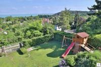 JOY Apartman - Balatonalmádi Home with Panorama - B&B Balatonalmádi