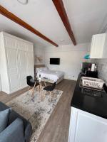 The Luxe Studio - B&B Lusaka