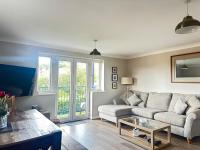 Castle View, Cosy Stay - B&B Strood