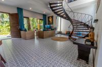 Tropical 2BR Garden Pool Villa, Apple Music, Padel - B&B Phum Trâpeăng Treăng