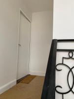 Luxury modern renovated and cozy 2 bedroom Garage-Madeleine - Chambres d’hôtes Angers