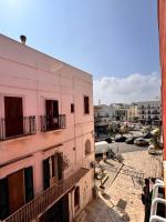 Petali Rosa - Dimora Antica Roma - B&B Polignano a Mare