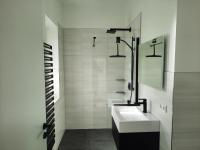 Appartement met 2 Slaapkamers en een Douche 

