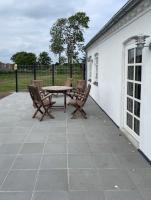 Farmhouse With Great Views On Langeland - B&B Løkkeby