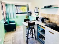 Appart Ethan PROCHE DU CENTRE AVEC PARKING ET JARDIN - B&B Aix-en-Provence