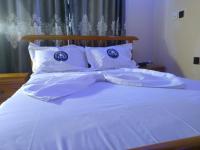 Ubuntu Mbanya Guest House - Ferienwohnung Limbe