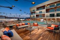 Ultra Luxury Santa Monica Residence with Pool, Gym, Rooftop Garden & Free Parking - Ferienwohnung Los Angeles