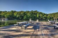 Pet-Friendly Lake Escape in Osage Beach - B&B Osage Beach
