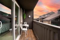 Cozy Escape w Balcony Mtn Views & Resort Perks - B&B Gatlinburg