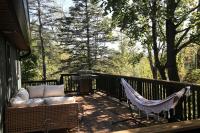 Larkspire l Catskills Fall Foliage Lake House - B&B Athens