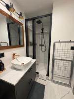 Elegant seaside stay - Vitolu street apartment - Chambres d'hôtes Liepaja