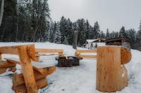 Edelweiss Village & Resort – Chalet Haesler Jr - B&B Golden