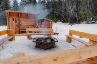 Edelweiss Village & Resort – Chalet Haesler Jr - B&B Golden