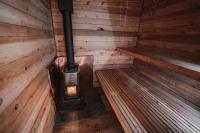 Edelweiss Village & Resort – Chalet Haesler Jr - B&B Golden