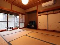 Vierbettzimmer im japanischen Stil