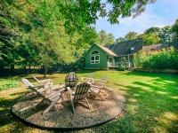 Scandia- Secluded Home, Walk to Marina, Game Room & Hot Tub - B&B Sister Bay