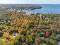Scandia- Secluded Home, Walk to Marina, Game Room & Hot Tub - Chambres d'hôtes Sister Bay