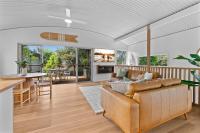 Upscale Beach Shack - Chambres d’hôtes Katherine