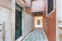 New and Spacious Cannaregio, No Steps, Near Rialto - B&B Venezia