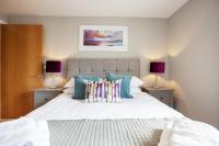 City Centre One bedroom apartment with private balcony - Chambres d'hôtes Oxford