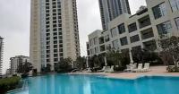 Burj Khalifa View & Creek lagoon - B&B Dubai