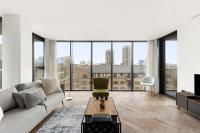 2-BR Flat AC Balcony Just Steps from Tower Bridge - B&B London