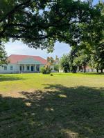 Nagy-Besenyei Kúria Panzió - B&B Erdőtelek