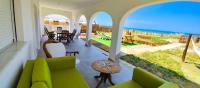 The Beach House Denia -- Casa en primera línea de playa - Denia - B&B Denia