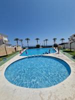 Seafront Chalet Muchavista direct beach access - Chambres d'hôtes El Campello