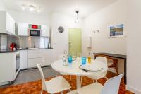 Cocon Prestige en hypercentre avec Grande Terrasse et Clim - Gare à 5mn - B&B Avignone