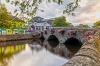 Centrally located 2Bed Duplex - Ferienwohnung Westport