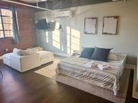 Studio Apt King Bed Full Kitchen By KeenStays - B&B Cape Girardeau