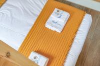 Close to Everything Your Oporto Yellow PRM 1F - B&B Porto