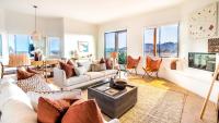 Elegant Desert Villa with Game Room & Scenic Views - Chambres d’hôtes Joshua Tree