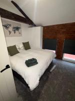 C&B Holdings - B&B Hull