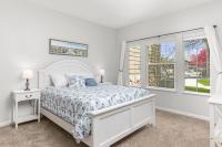Beacon at the Lakes Cozy 2b2b, Grnd Level Condo - B&B Windsor