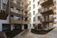 Kamienica przy kinie, parking & balkon-Blisko MTP - B&B Posnania