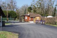 Mobil-home équipé pour un séjour au vert avec piscine - B&B Trogues