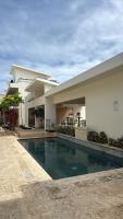Cozy 1BR Steps to paradisiac Beach los Corales RD Free Wifi-Parking - Chambres d'hôtes Punta Cana