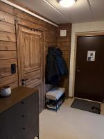 Apartment with only a 5 min walk to Bø Sommarland - Chambres d'hôtes Folkestad